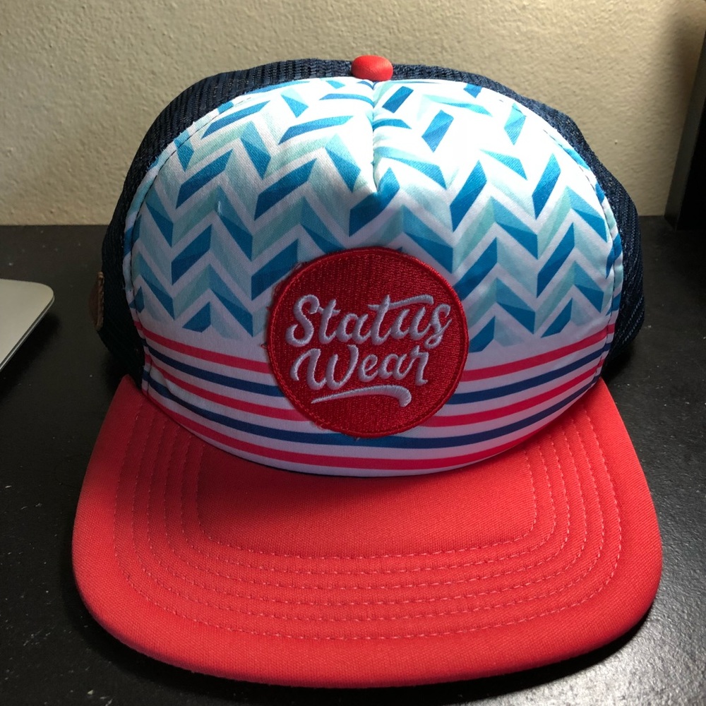 Status Wear hat
